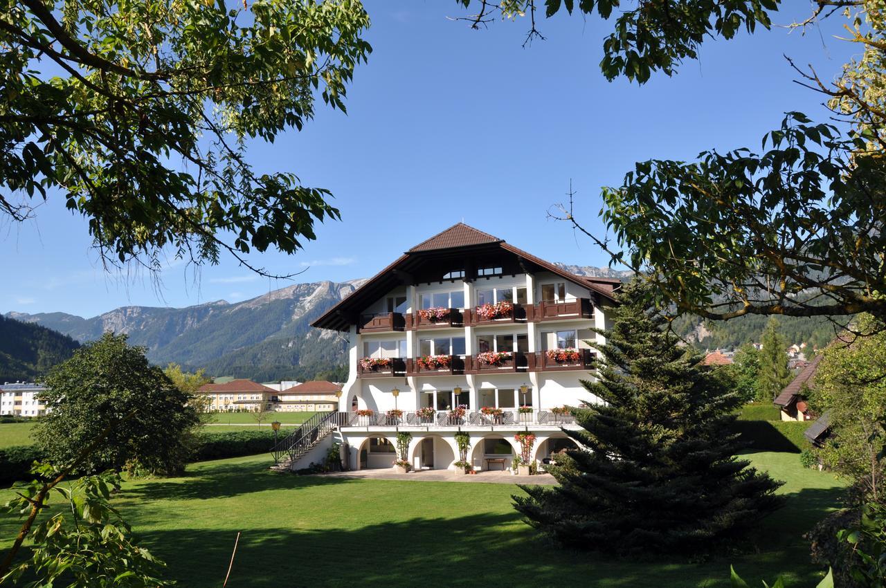 Aparthotel Fuerst Виндишгарстен Экстерьер фото